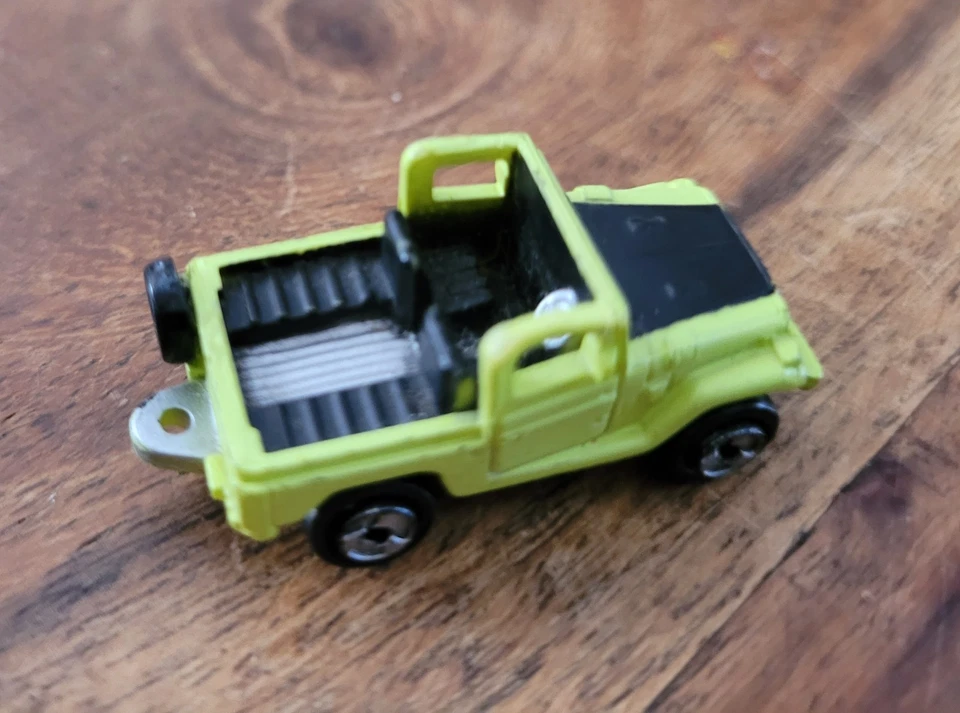 Micromáquina rara 1990 Super 20's solo Reino Unido. Toyota Land Cruiser color RARO Foto 2 de 4