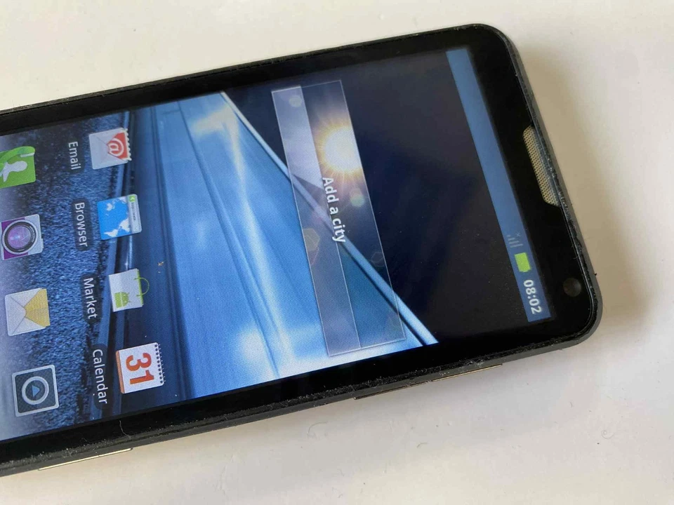 Motorola MOTO XT615 - Smartphone (Unlocked) Android Mobile - Black - Image 3 of 4