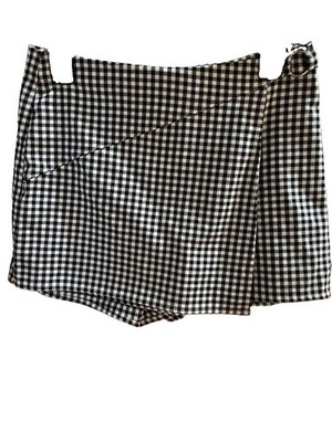 SO Junior Girls  White/ Black Plaid Pleated Mini Skort Size 9