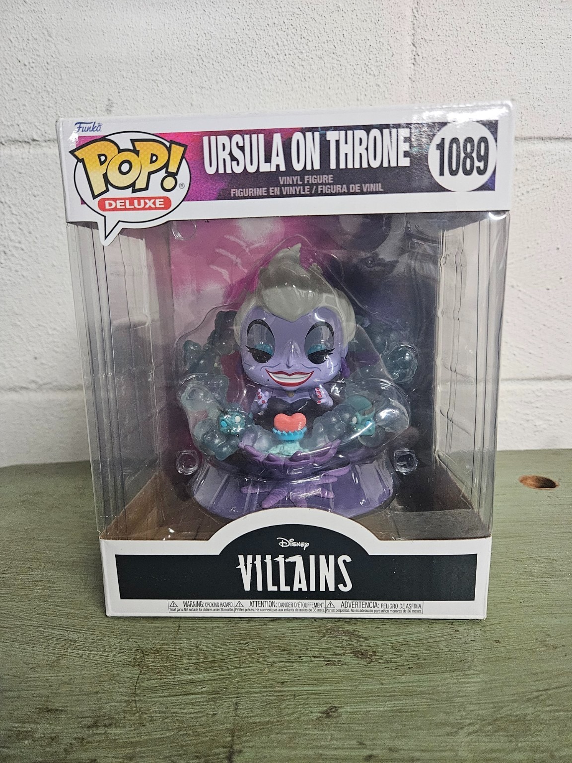 Funko Pop Deluxe Disney Villains Ursula on Throne Vinyl Figu