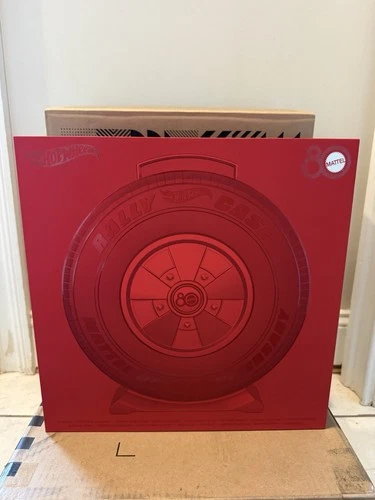 HOT WHEELS Original 16 Rally Case RLC 80th Anniversary 2025 #1967/4120 Mint