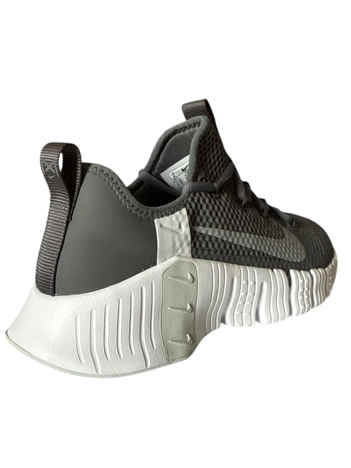 Size 8 Nike Free Metcon 3 Atmosphere Grey -CJ0861017 - Image 3 of 4