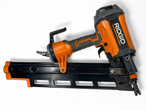 RIDGID R350RHF 3-1/2 in. Round-Head Framing Nailer For Parts or Repair 