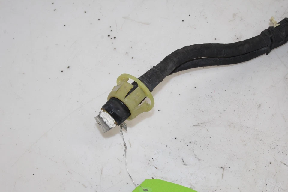 Cable de batería positivo Cadillac CT4 2020-2022 84859019 OEM Foto 2 de 4