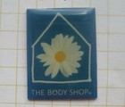 THE BODY SHOP / KÖRPERPFLEGE ...... Kosmetik / Parfüm Pin (250a)