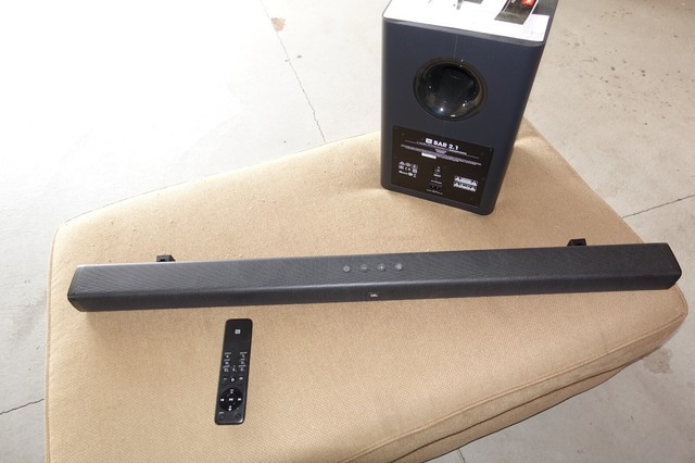 JBL Bar 2.1 Soundbar with Wireless 