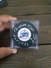 Signed bobby hull Winnipeg jets puck