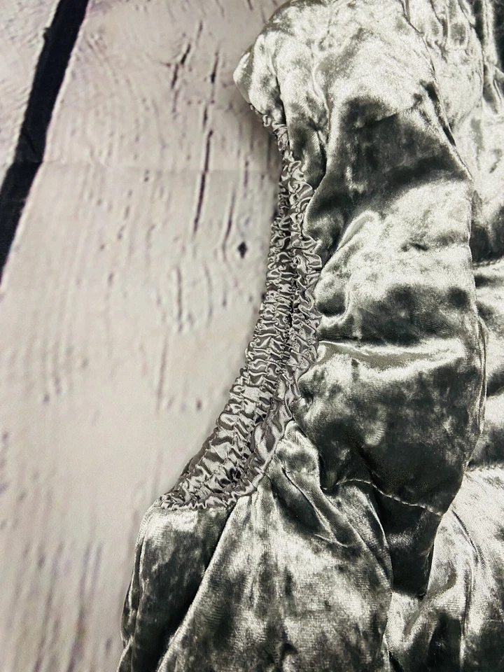 Chaleco de plumas de pato plateado con cremallera completa Calvin Klein Performance para mujer; XL Foto 3 de 4