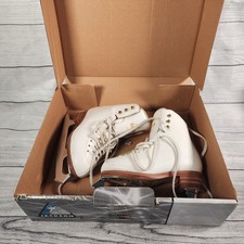 Jackson Elle Mirage White Figure Skates Size 2 B Model 2131