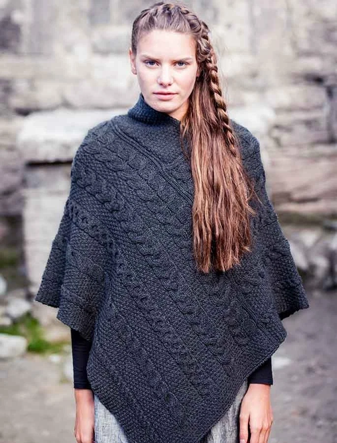 Aran Craft Aran Cape Poncho Sweater Women Medium Large Gray 100% Wool Cable Knit