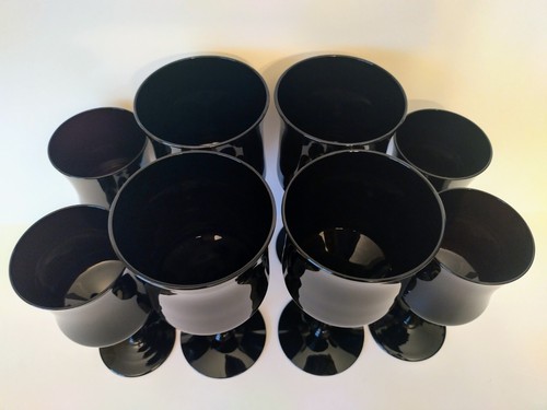 Vintage Black Amethyst Ebony Wine Glass Set of 8 Beautiful Condition - Picture 5 of 9