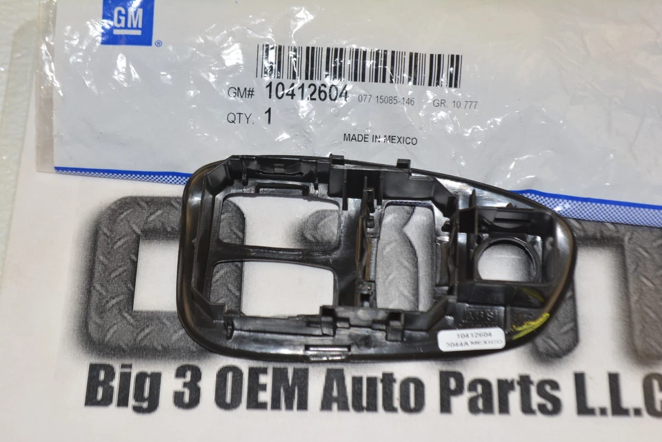 2000-2002 Chevrolet Camaro LH со стороны водителя переключатель стекла ободок новый OEM 10412604 - Изображение 2 из 2