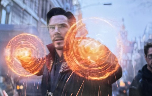 Disney x MARVEL Doctor Strange LIGHT PORTAL Toy (4 Settings / LIGHTS UP + SOUND) - Picture 6 of 9