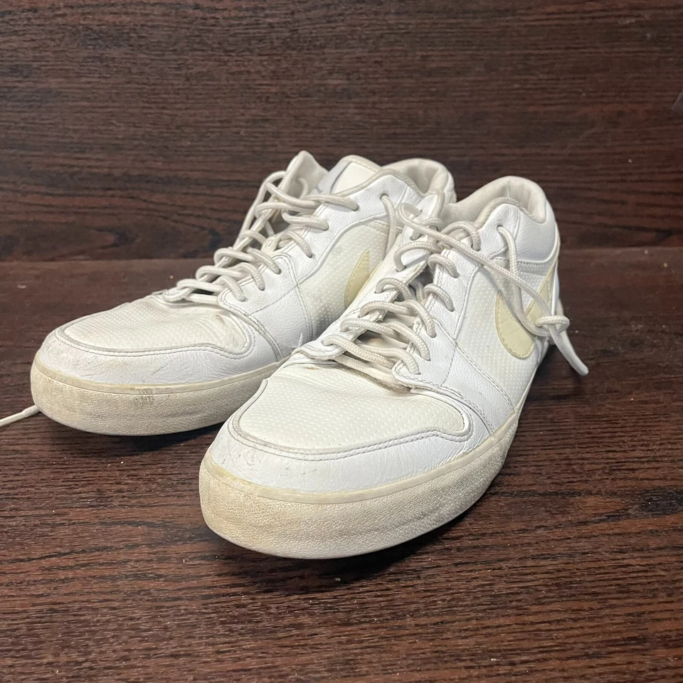 Jordan Hombres Zapatos V.2 Cuero Bajo Blanco Con Cordones Talla 13 EE. UU. 584794-104 Foto 4 de 4