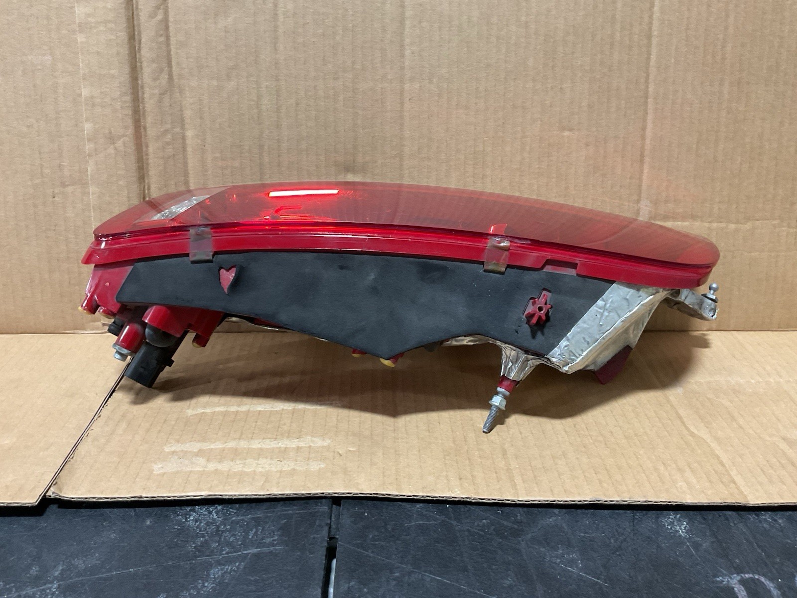 2008 2009 2010 2011 2012 AUDI R8 RIGHT TAIL LIGHT OEM USED
