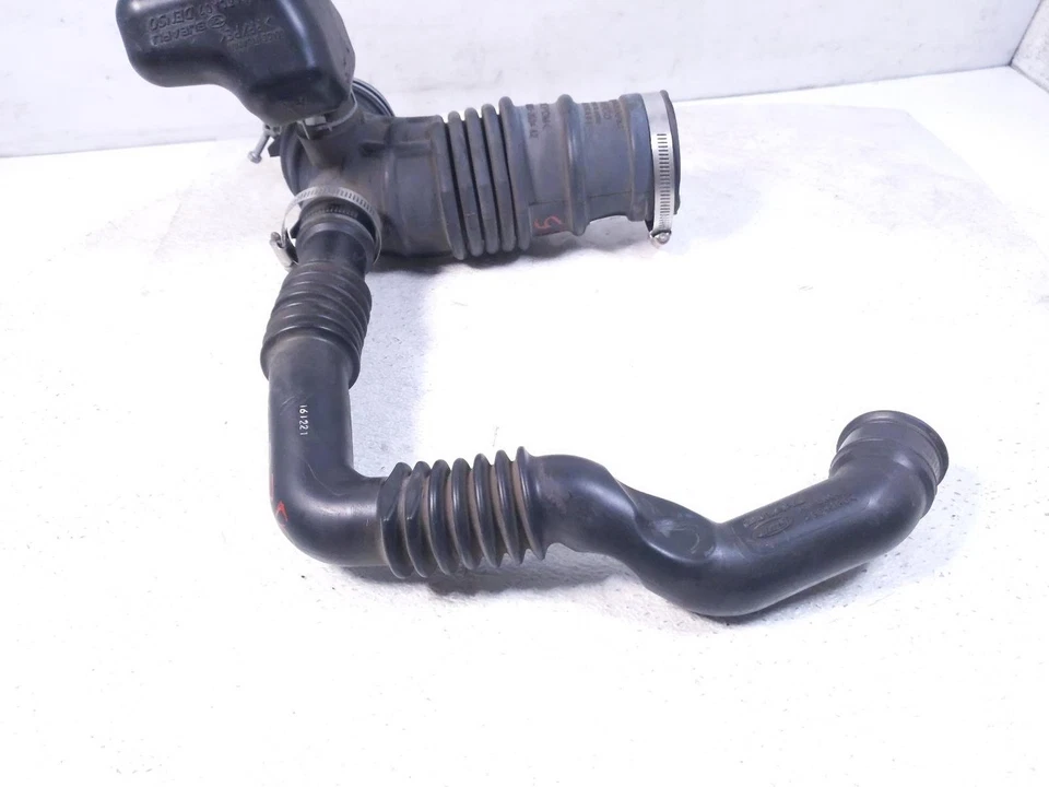 2017-2020 Toyota 86 Air Intake Hose W/Resonator Su003-07169 - Image 3 of 4