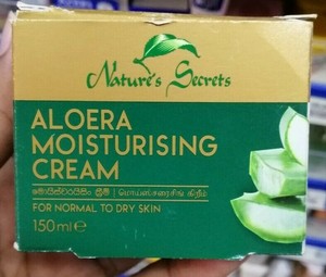 nature secret moisturizing cream