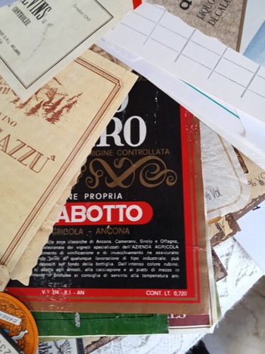 ETICHETTE DI VINO - VINTAGE - OLTRE 400 PEZZI - Foto 12 di 16