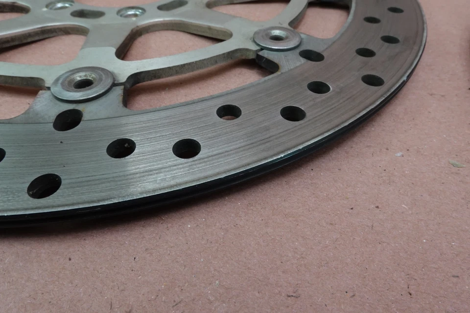 Discos de rotor de freno delantero KTM 990 SuperDuke 2007-2011 Foto 3 de 4