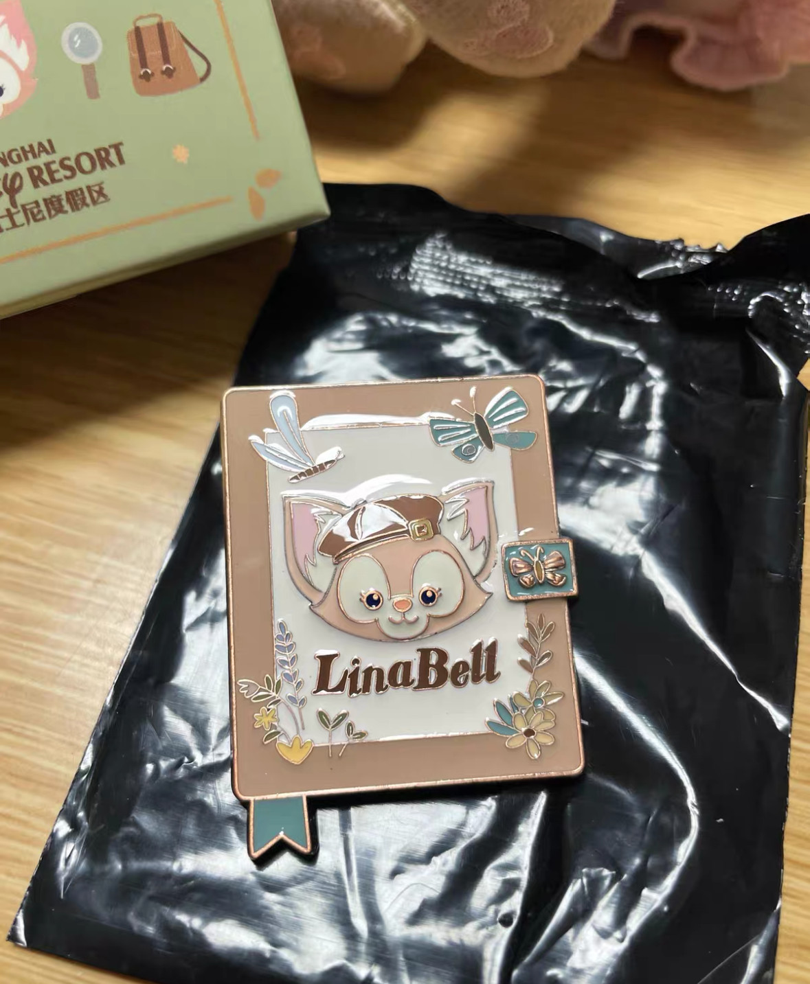 Authentic Shanghai Disney 2025 little classroom Linabell mystery pin