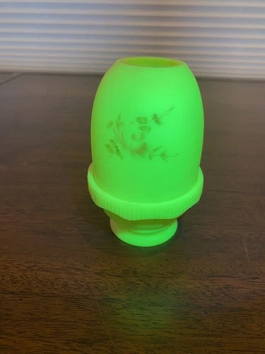 VTG UV REACTIVE Fenton Burmese  PAINTED Flowers Fairy Lamp 4.75"H SIGNED