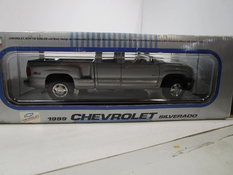 Chevy Silverado Z71 1999 WELLY 1/18 PLATEADO CABINA EXTENDIDA LADO DEPORTIVO USADO MUY BONITO Foto 4 de 4