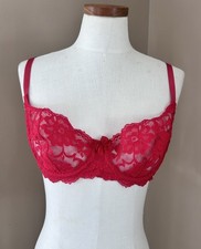 VINTAGE Victoria  s Secret Valentine  s Day RED LACE Bra Size 38C