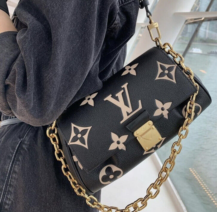 Louis Vuitton Favorite Shoulder Bag Black Leather for sale Louis Vuitton Favorite Shoulder Bag Black Leather for sale