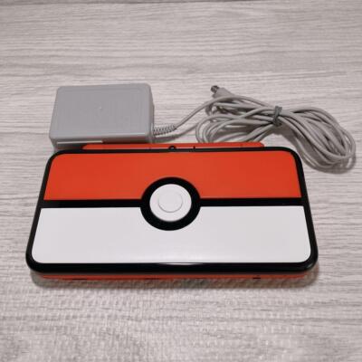 Nintendo 2DS LL XL Pokemon Pikachu Monster ball edition Game