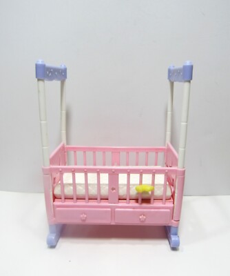 Barbie Happy Family Pregnant Midge 3-in-1 baby crib & changing table