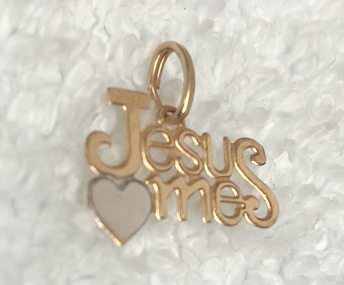Jesus Loves Me Heart 14K Gold Pendant Charm - Picture 3 of 7