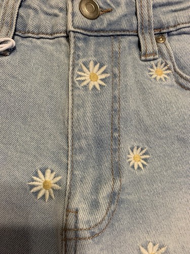 Celebrity Jean Denim Shorts Pink Hi Rise Bermuda Women’s 5/27 NWT - Picture 3 of 8