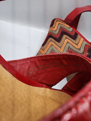 Madden Girl Brand Red patent synthetic platform multi-color 5" wedges SZ 7.5 - Picture 9 of 10