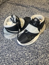 Nike Kyrie 6 Team Black Wolf Grey for Sale | Authenticity  display picture 2