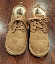Men's UGG Neumel chukka style ankle boots Size 8 Model 3236 Chestnut Color Suede