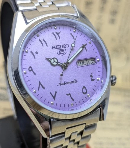 Rare vintage Seiko 5 automatic day date movement number 7009A japan made men's w