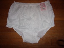 Ladies white NYLON briefs Granny Sissy panties L'eggs brand size 10 vintage NWT