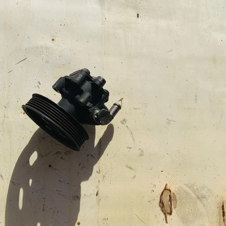 Bomba de dirección asistida genuina original para Volkswagen Jetta 1999 1J0422154B Foto 3 de 4