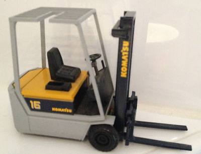 Komatsu 3-rad Oldtimer Stapler Gabelstapler Stapler forklift
