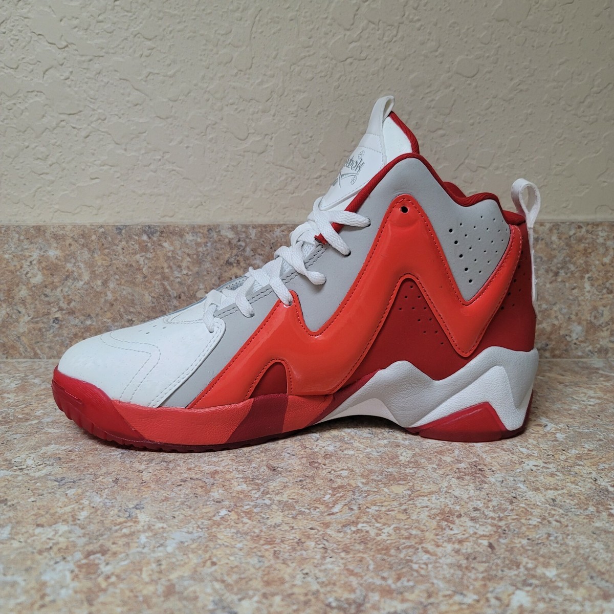 Reebok Kamikaze 2 Mid Ghost Of Christmas Past 2013 Sz 7 | eBay