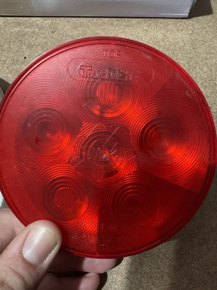 "Juego de 2 luces traseras de señal de giro de parada redonda diodo rojo 1 Truck Lite 1 Optronics" Foto 3 de 4