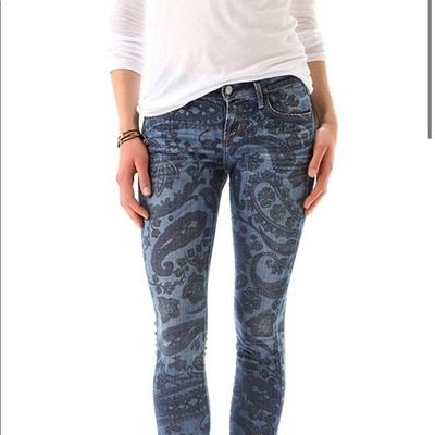 $178 COH ''Avedon'' Skinny Jean in Paisley - 29