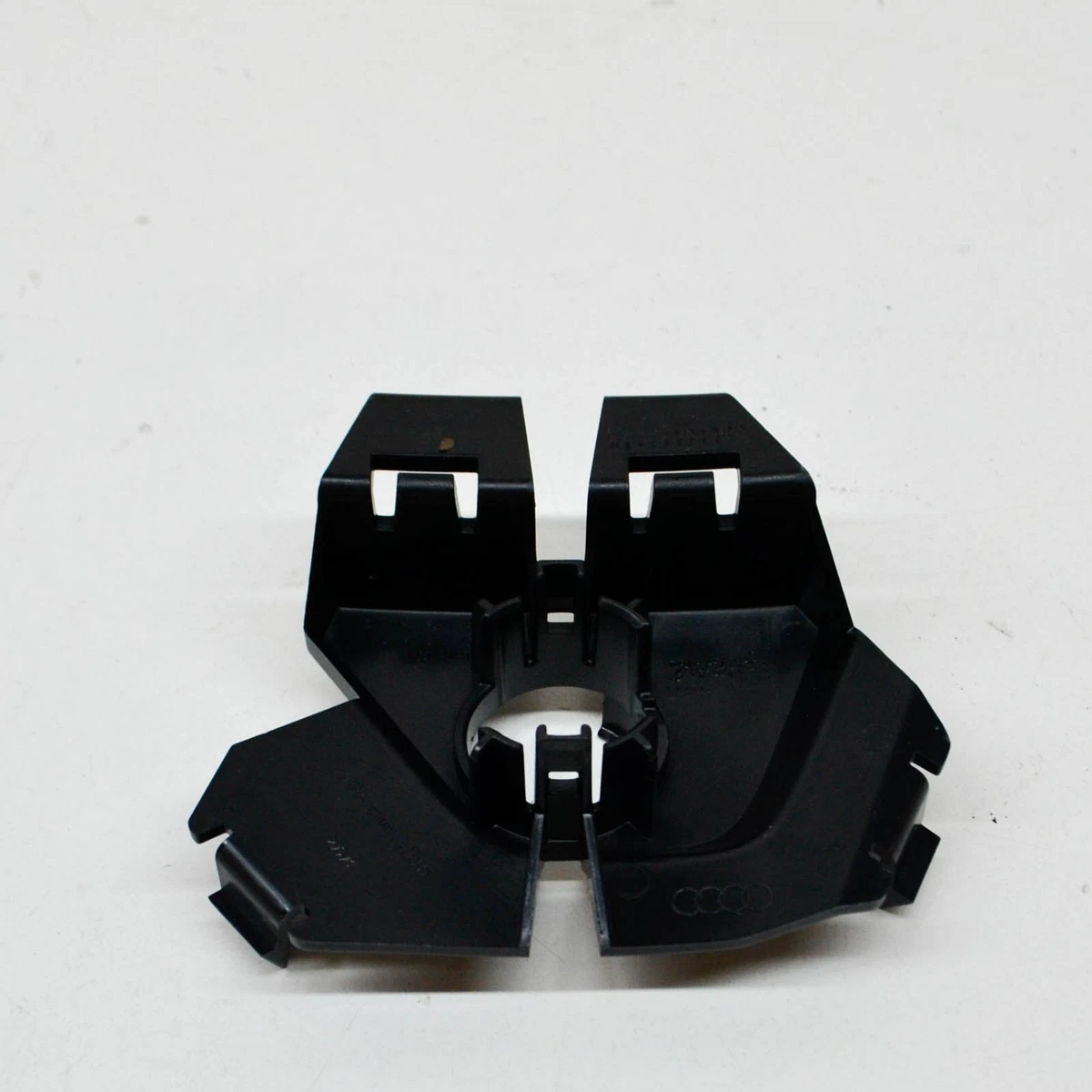 Audi Q3 F3 Sportback Frontstoßstange links PDC Halter 83A919267A  