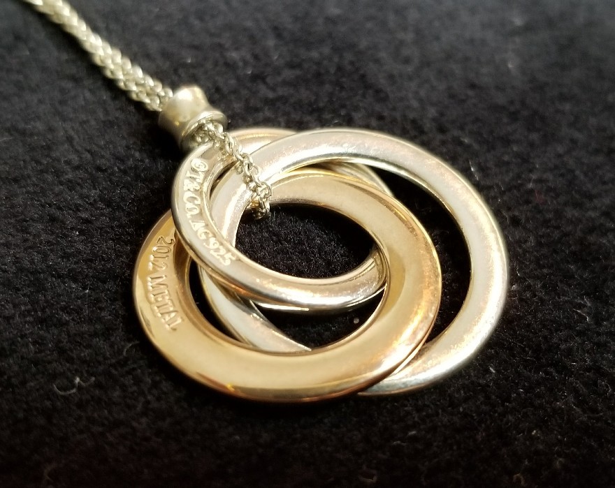 【Tiffany&Co】☆人気☆Tiffany Interlocking Circles Pendant T2eC16J_yUE9s6NEGZoBRq4_-