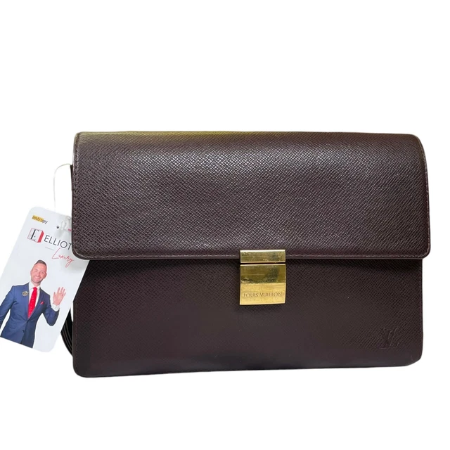 Louis Vuitton Selenga Taiga Burgandy Daily Business Pochette Wristlet Clutch