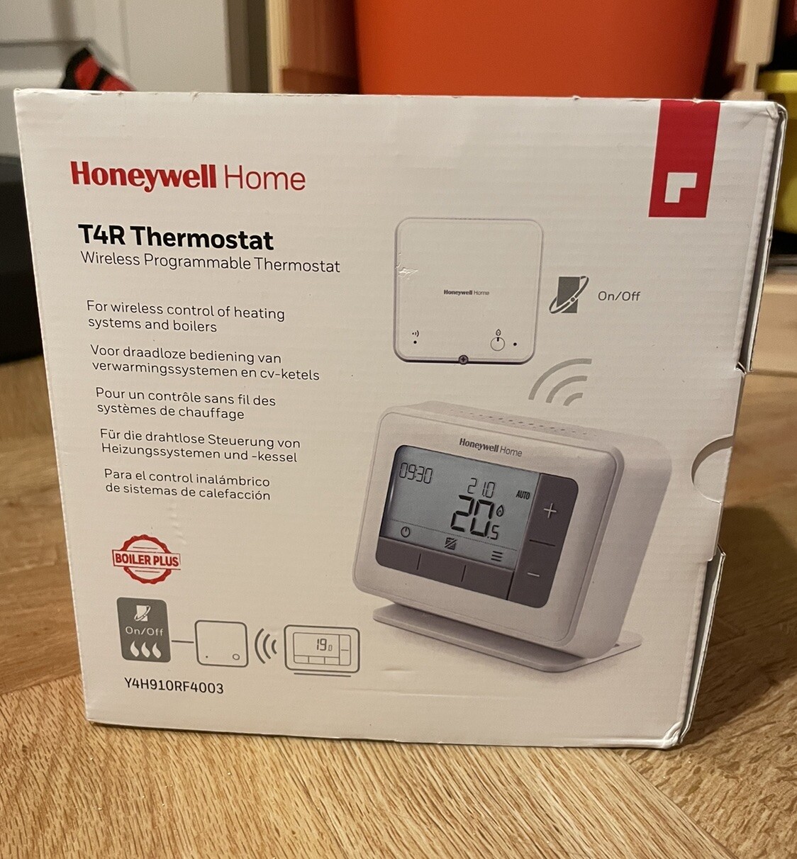 Honeywell T4R Wireless 7 Day Programmable Thermostat Y4H910RF4003 eBay
