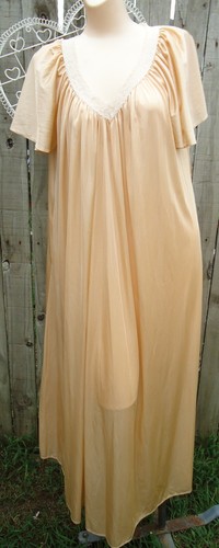 NOS Vtg Flesh Beige Nylon SILKY Lace Full 100" Sweep Negligee Nightgown USA OS - Picture 4 of 8