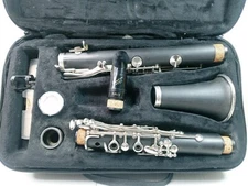 Rossetti Clarinet Wood Grain Black w/ Vandoren 5RV Mouthpiece & Case