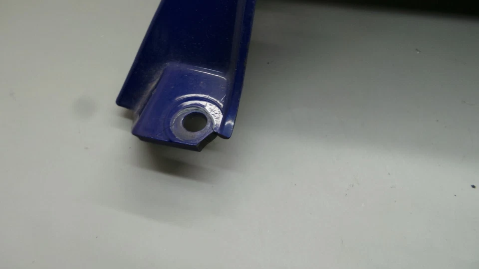 SUZUKI GSXR 1100 1989 ЗАДНИЙ ХВОСТ СРЕДНИЙ КАПОТ Б/У ПОДЛИННЫЙ ВИД ФОТОГРАФИИ ПОЖАЛУЙСТА - Изображение 4 из 4