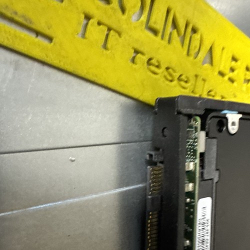 Samsung EMC 1.92TB PM1633 SAS 12G SSD 2.5" 118000202 MZILS1T9HCHP-000C3 5051747 - Picture 9 of 10